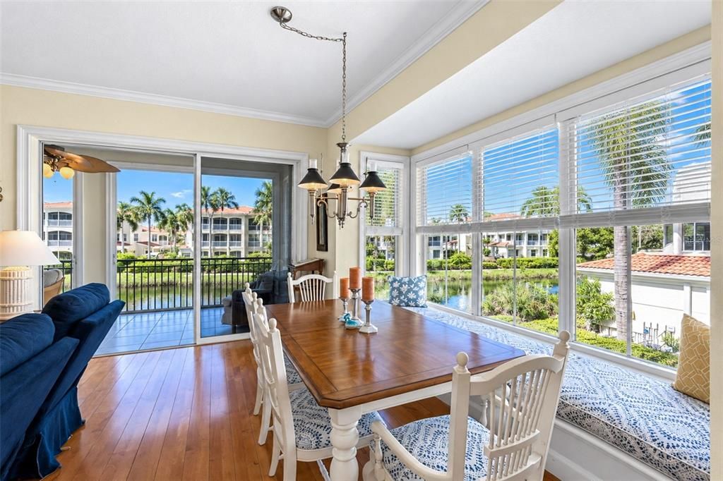 For Sale: $379,000 (3 beds, 2 baths, 1729 Square Feet)