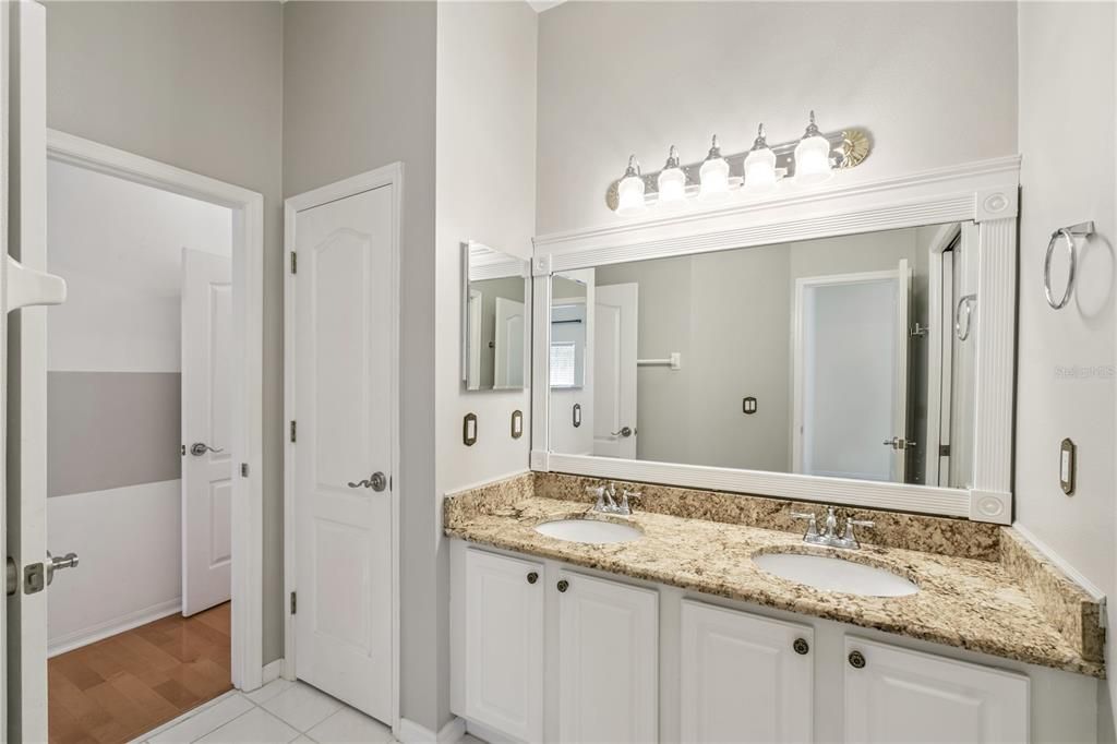 For Sale: $549,900 (4 beds, 2 baths, 2328 Square Feet)