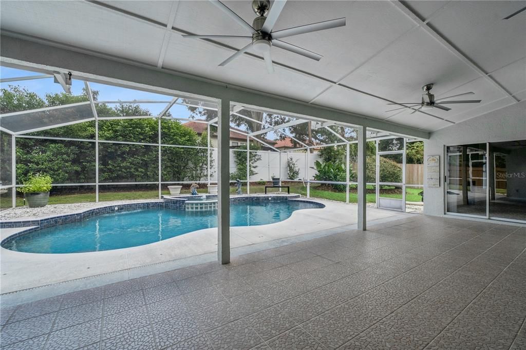 For Sale: $549,900 (4 beds, 2 baths, 2328 Square Feet)