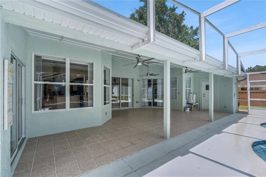 For Sale: $549,900 (4 beds, 2 baths, 2328 Square Feet)