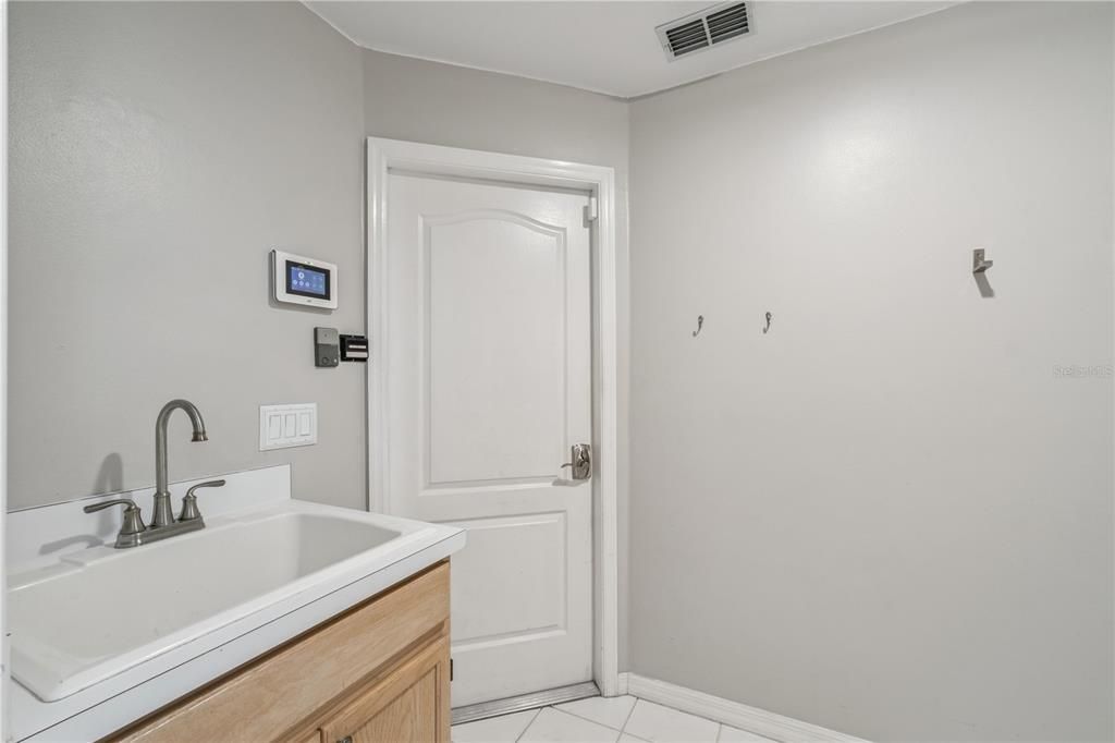For Sale: $549,900 (4 beds, 2 baths, 2328 Square Feet)