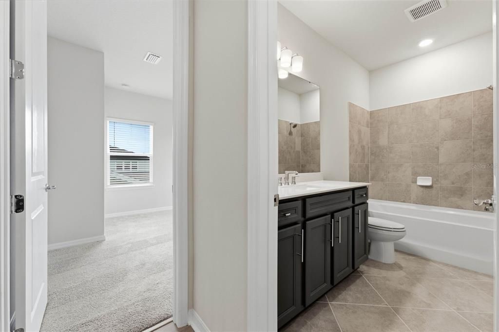 For Rent: $6,100 (5 beds, 4 baths, 3416 Square Feet)