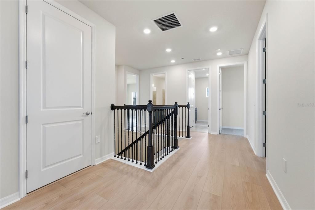 For Rent: $6,100 (5 beds, 4 baths, 3416 Square Feet)