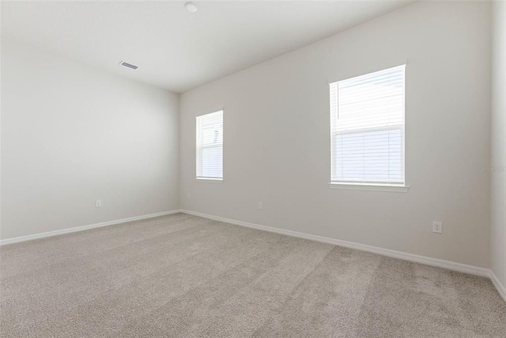 For Rent: $6,100 (5 beds, 4 baths, 3416 Square Feet)