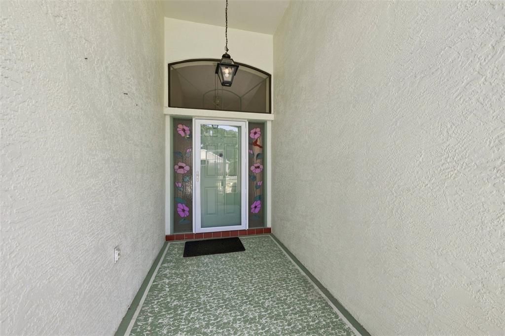 For Sale: $289,900 (3 beds, 2 baths, 1939 Square Feet)