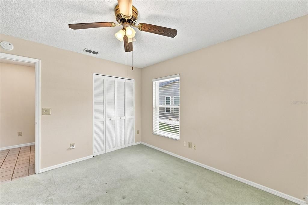 For Sale: $289,900 (3 beds, 2 baths, 1939 Square Feet)