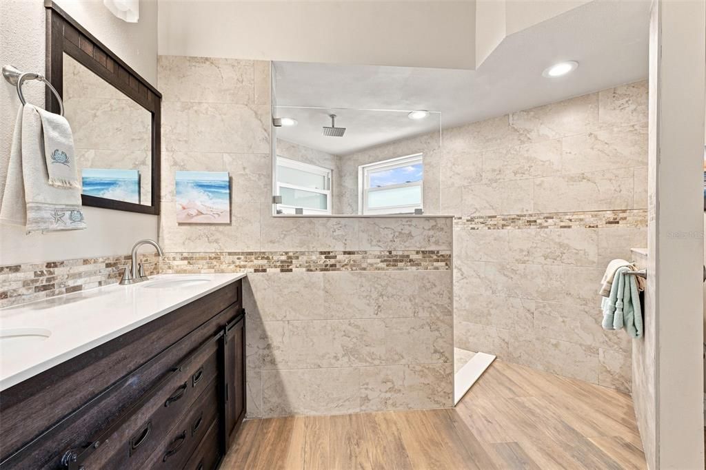 For Sale: $289,900 (3 beds, 2 baths, 1939 Square Feet)