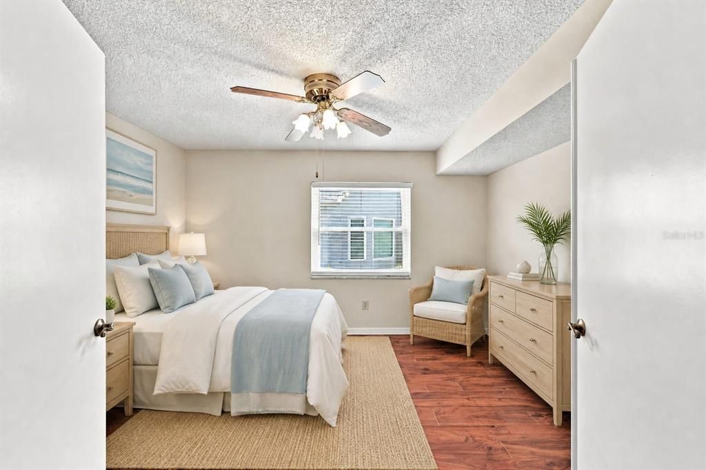 For Sale: $289,900 (3 beds, 2 baths, 1939 Square Feet)