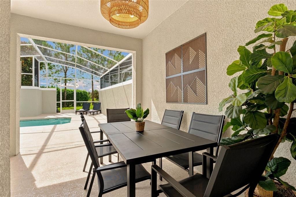 For Sale: $450,000 (4 beds, 3 baths, 1914 Square Feet)