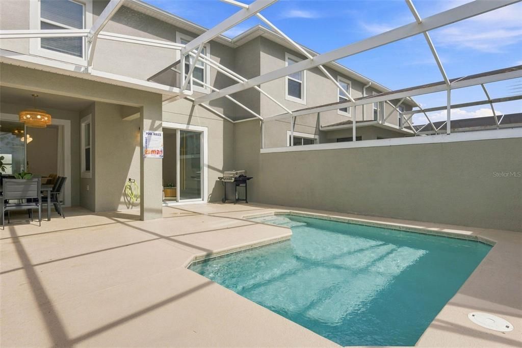 For Sale: $450,000 (4 beds, 3 baths, 1914 Square Feet)