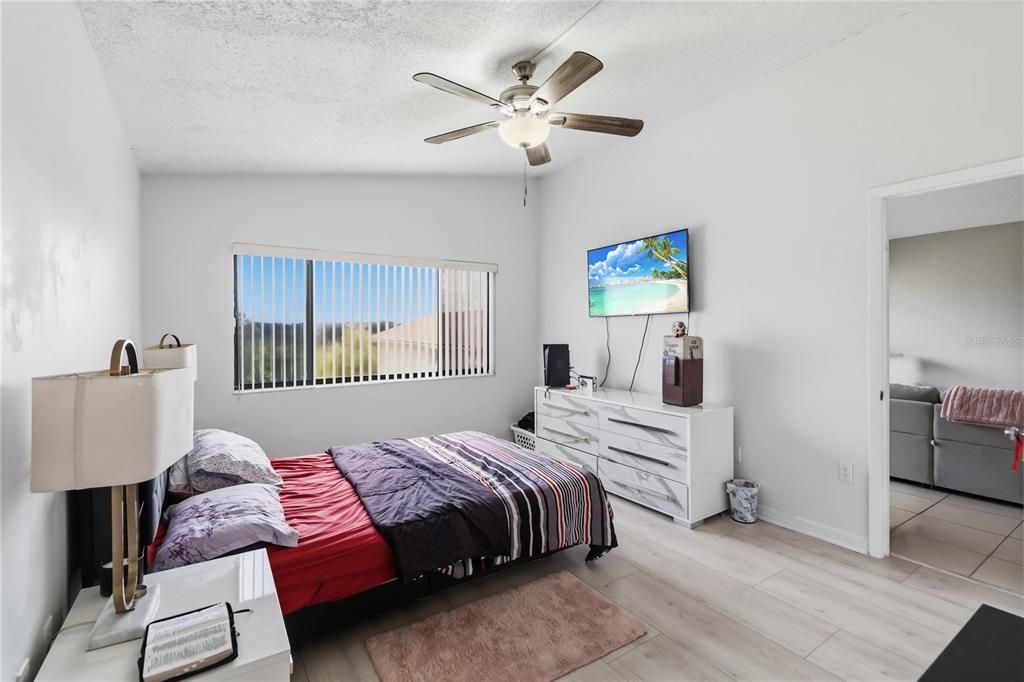En Venta: $149,900 (3 camas, 2 baños, 1118 Pies cuadrados)