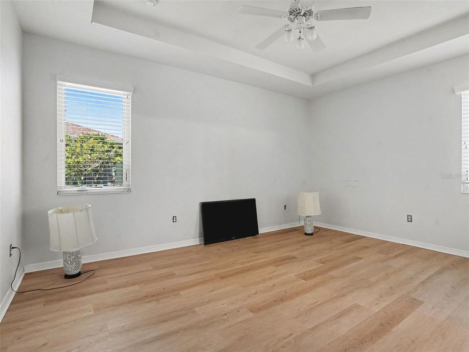 For Sale: $600,000 (4 beds, 2 baths, 2670 Square Feet)
