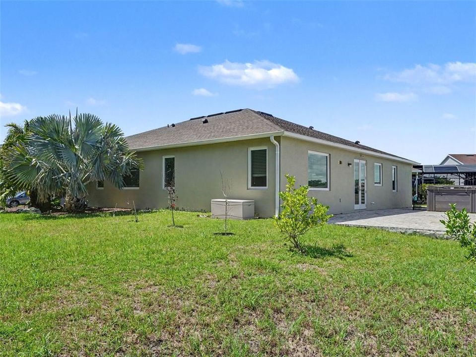 For Sale: $600,000 (4 beds, 2 baths, 2670 Square Feet)