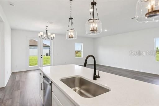 En Venta: $593,753 (4 camas, 2 baños, 1903 Pies cuadrados)