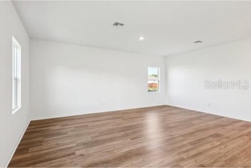 En Venta: $593,753 (4 camas, 2 baños, 1903 Pies cuadrados)