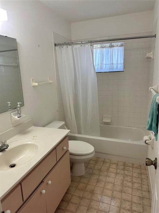 For Sale: $190,000 (3 beds, 2 baths, 1526 Square Feet)