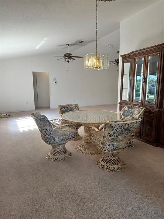 For Sale: $190,000 (3 beds, 2 baths, 1526 Square Feet)