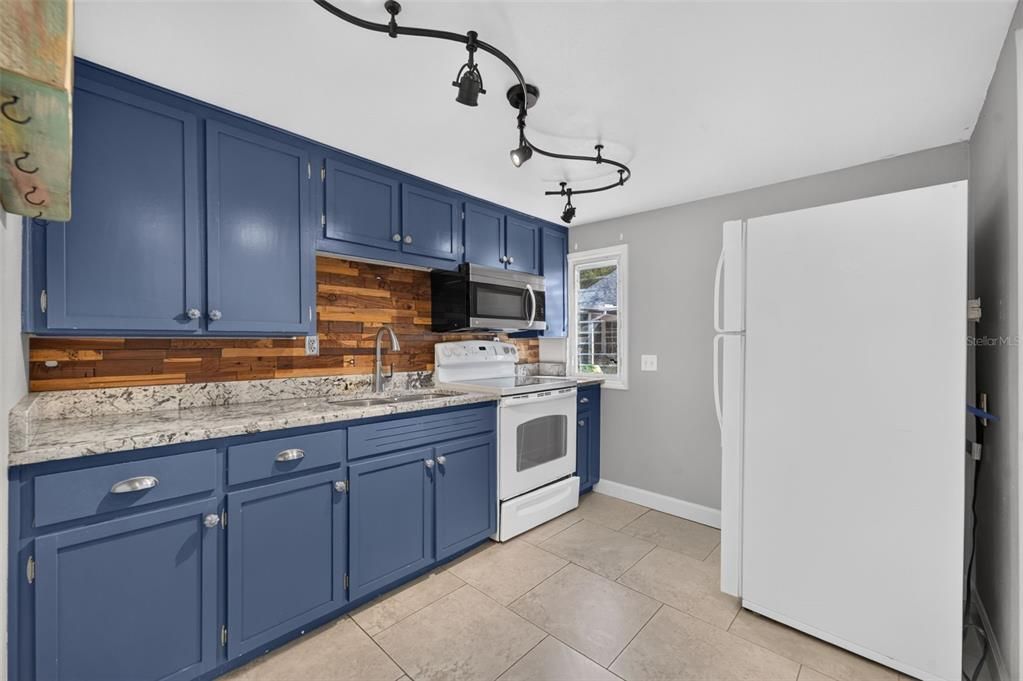 : $1,095,000 (4 beds, 3 baths, 2803 Square Feet)