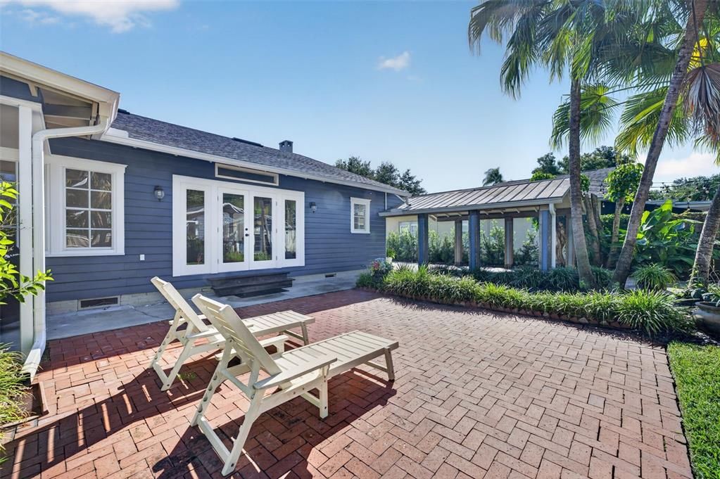 : $1,095,000 (4 beds, 3 baths, 2803 Square Feet)