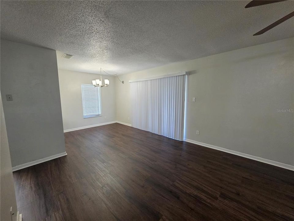 En Renta: $1,995 (3 camas, 2 baños, 1247 Pies cuadrados)