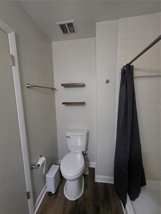 For Rent: $1,850 (3 beds, 2 baths, 1247 Square Feet)