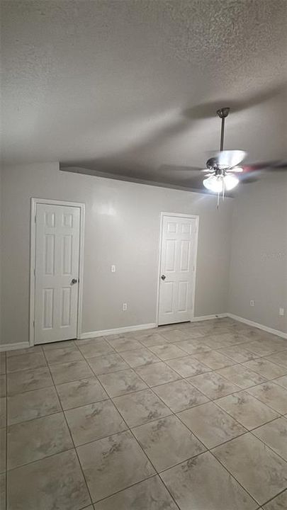 В аренду: $1,800 (3 спален, 2 ванн, 1368 Квадратных фут)