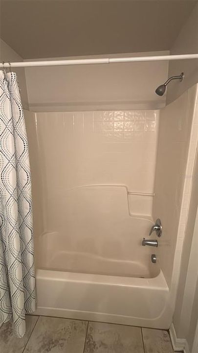 В аренду: $1,800 (3 спален, 2 ванн, 1368 Квадратных фут)