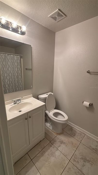 В аренду: $1,800 (3 спален, 2 ванн, 1368 Квадратных фут)