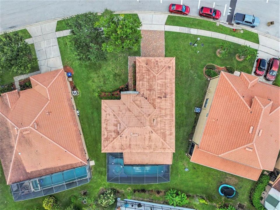 For Sale: $499,000 (6 beds, 4 baths, 2708 Square Feet)