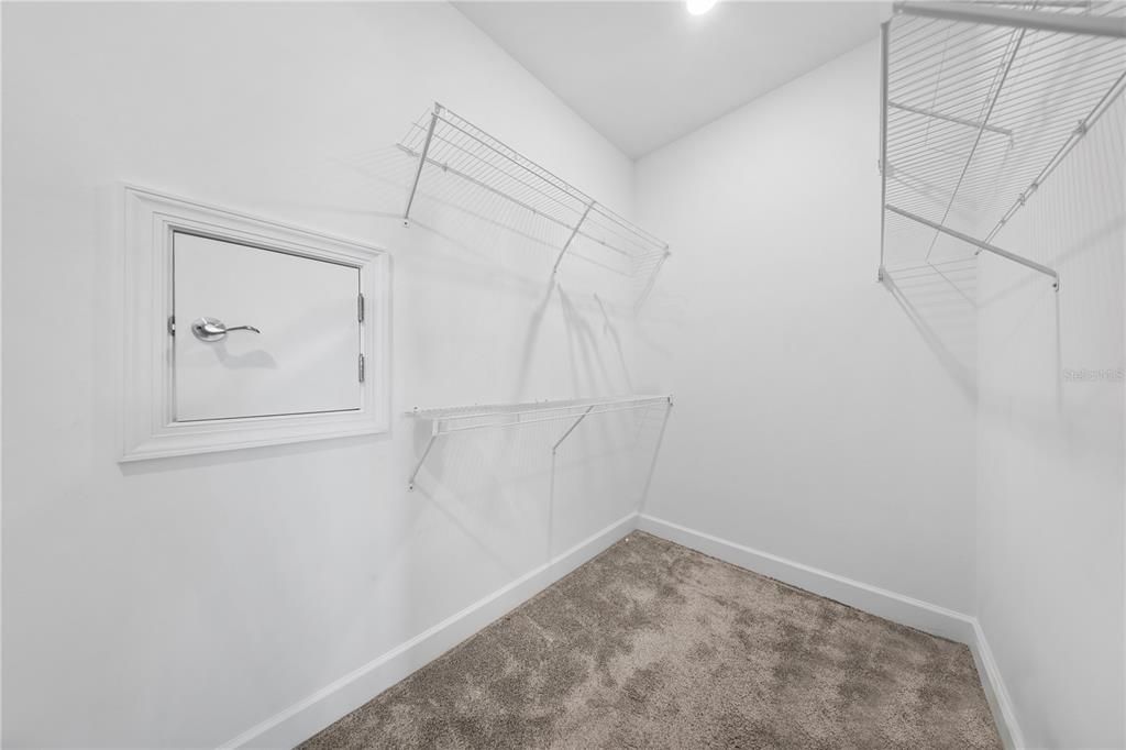 For Sale: $490,000 (3 beds, 2 baths, 2084 Square Feet)