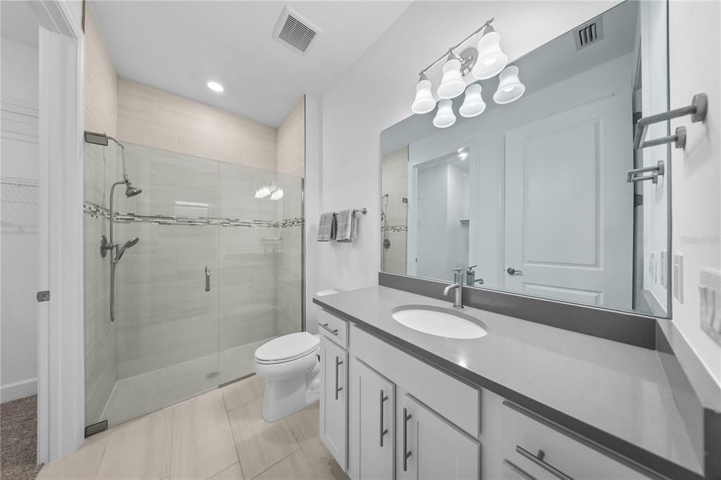 For Sale: $490,000 (3 beds, 2 baths, 2084 Square Feet)