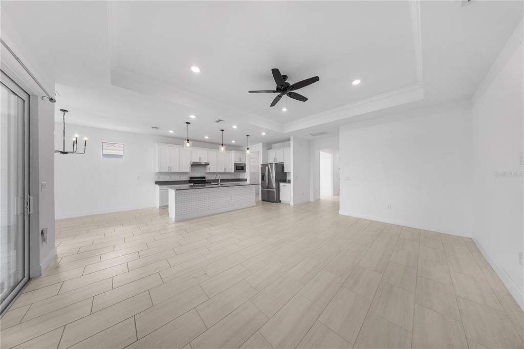 For Sale: $490,000 (3 beds, 2 baths, 2084 Square Feet)