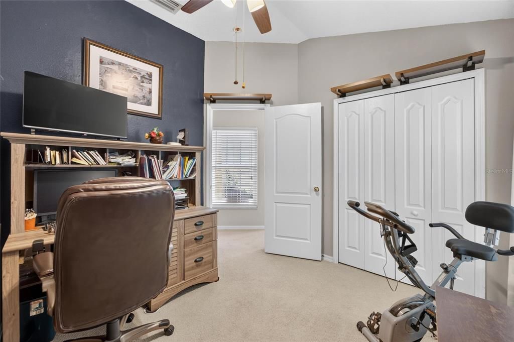 For Sale: $379,900 (3 beds, 2 baths, 1574 Square Feet)
