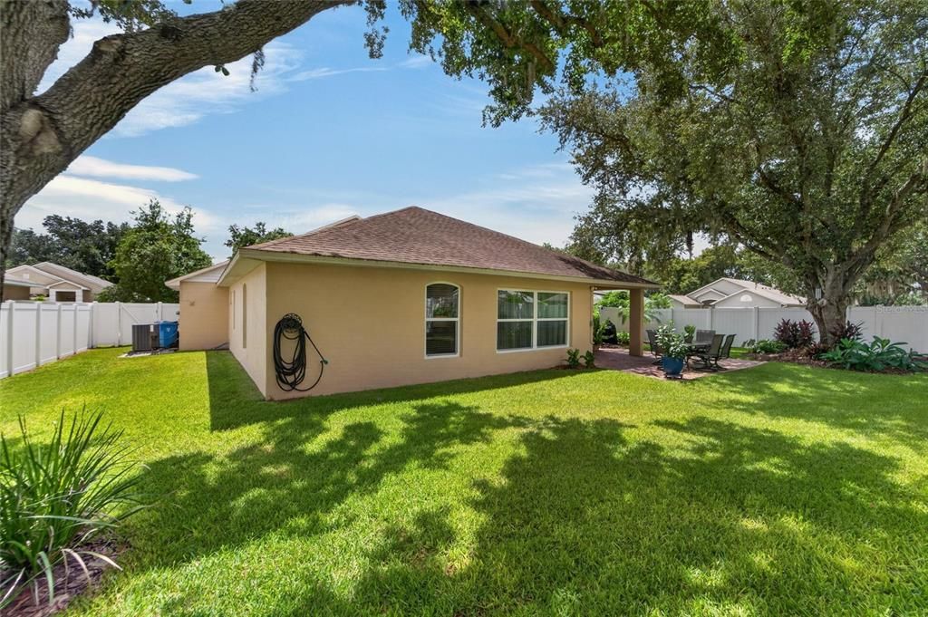 For Sale: $379,900 (3 beds, 2 baths, 1574 Square Feet)