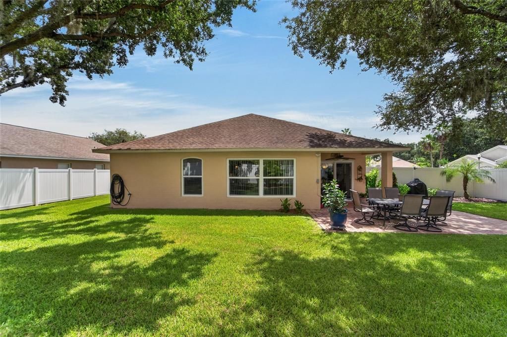 For Sale: $379,900 (3 beds, 2 baths, 1574 Square Feet)