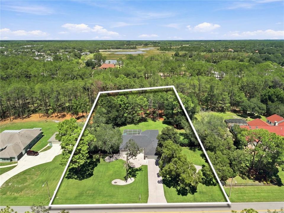 For Sale: $570,000 (4 beds, 2 baths, 2048 Square Feet)
