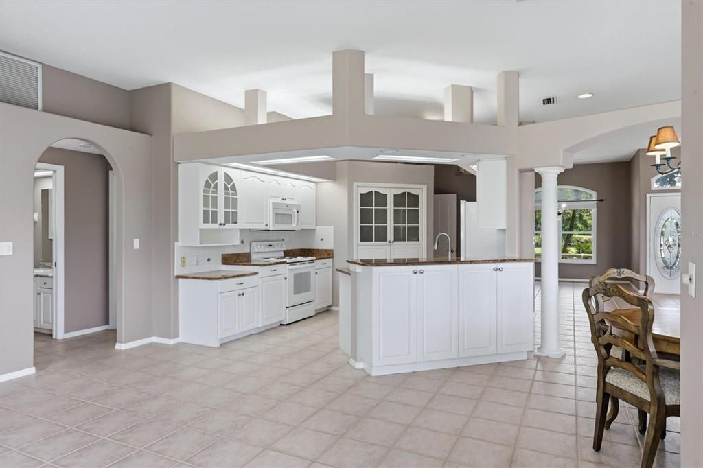 For Sale: $595,000 (3 beds, 2 baths, 2091 Square Feet)