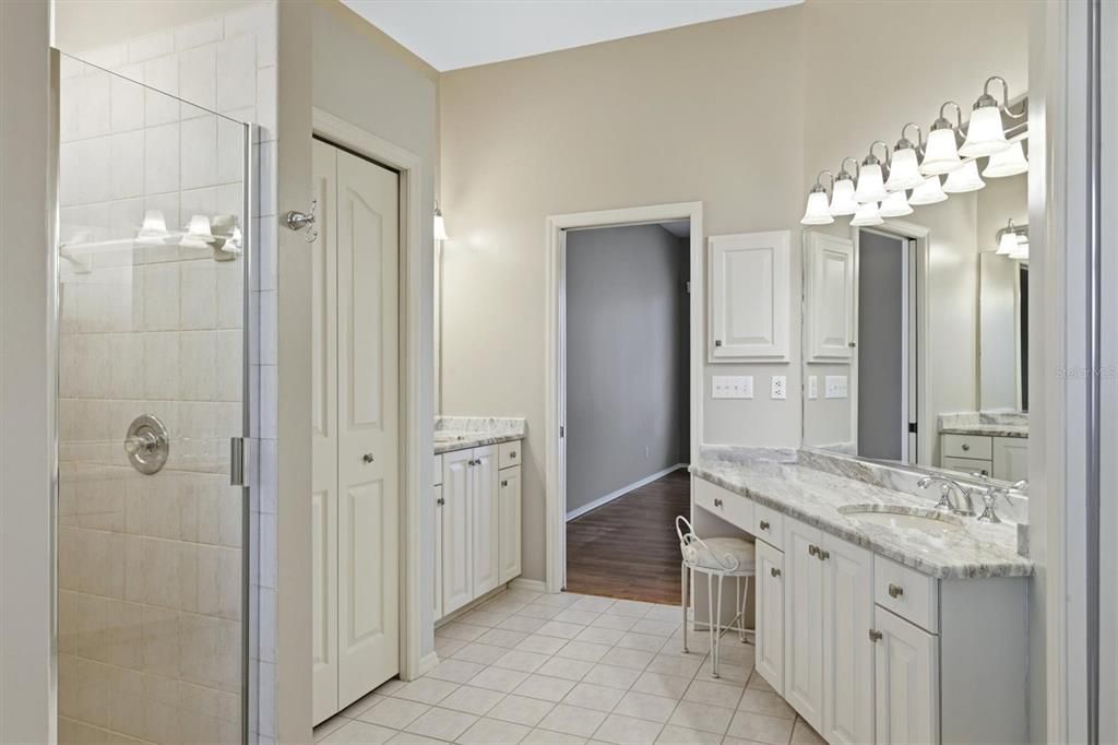 For Sale: $595,000 (3 beds, 2 baths, 2091 Square Feet)