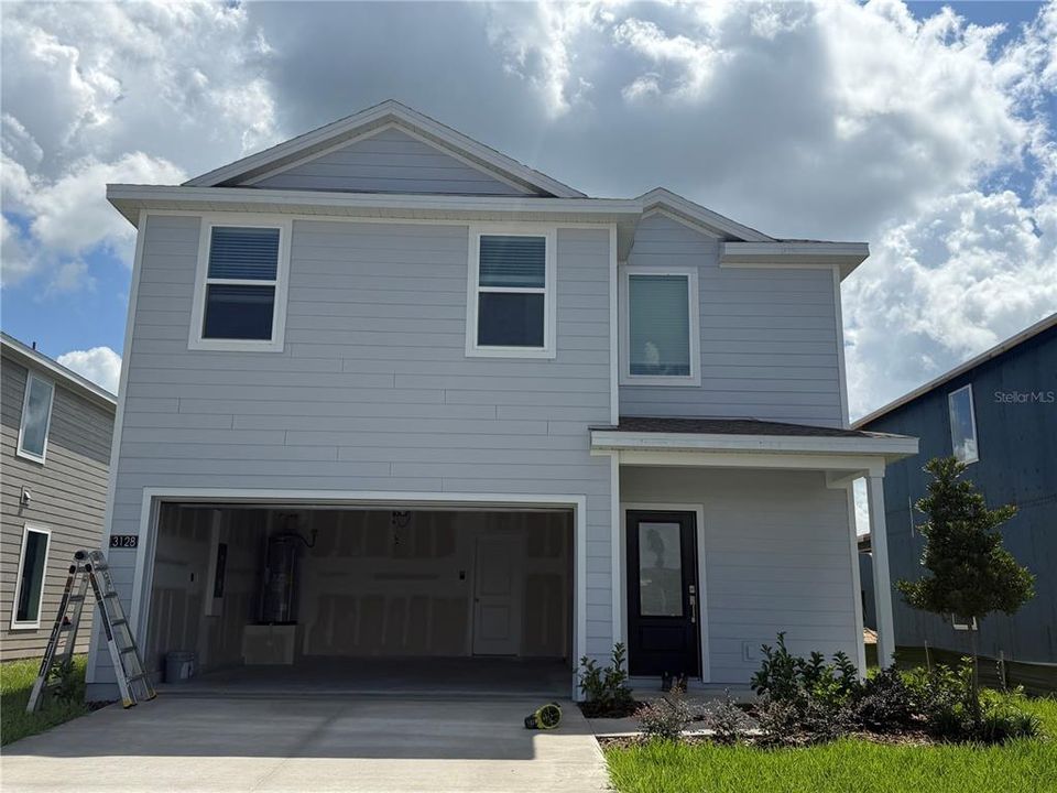 Vendido Recientemente: $454,490 (4 camas, 2 baños, 2081 Pies cuadrados)
