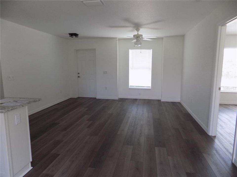For Rent: $1,775 (3 beds, 2 baths, 1228 Square Feet)