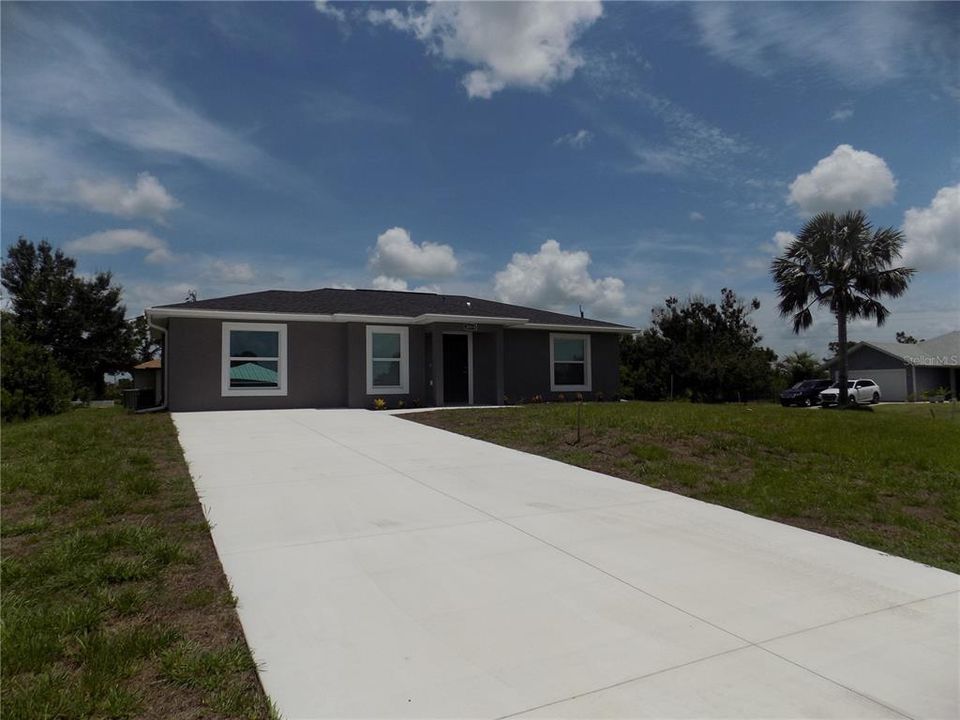 For Rent: $1,775 (3 beds, 2 baths, 1228 Square Feet)