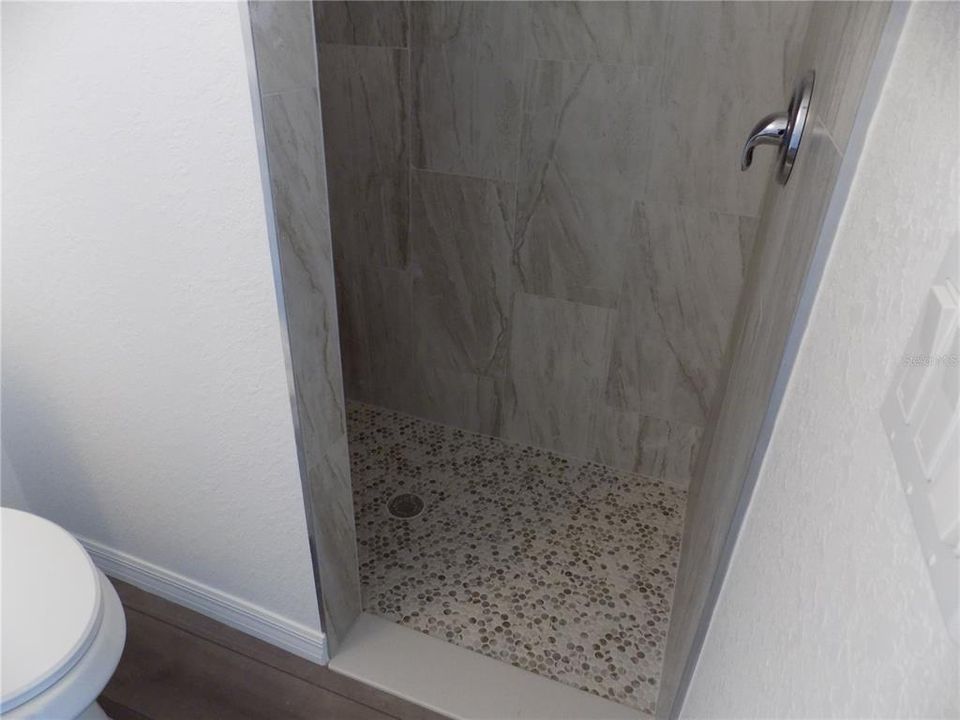 For Rent: $1,775 (3 beds, 2 baths, 1228 Square Feet)