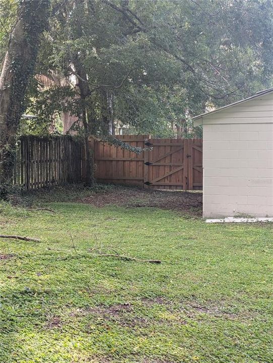 For Sale: $315,000 (3 beds, 2 baths, 1971 Square Feet)