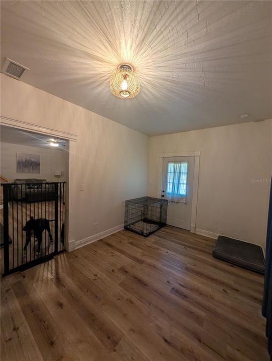 For Sale: $315,000 (3 beds, 2 baths, 1971 Square Feet)
