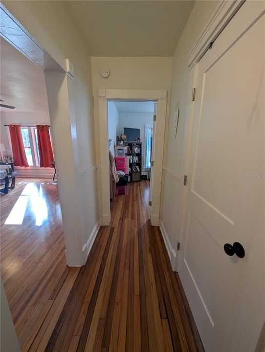 For Sale: $315,000 (3 beds, 2 baths, 1971 Square Feet)