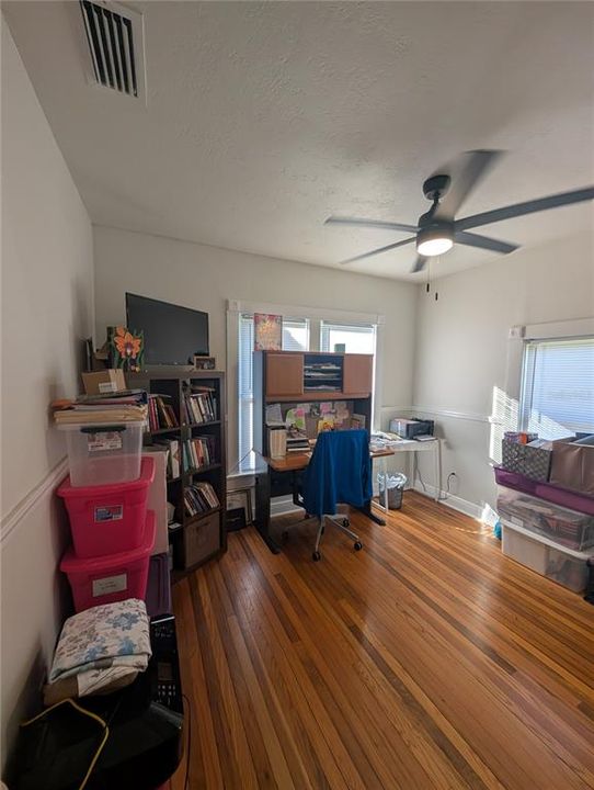 For Sale: $315,000 (3 beds, 2 baths, 1971 Square Feet)