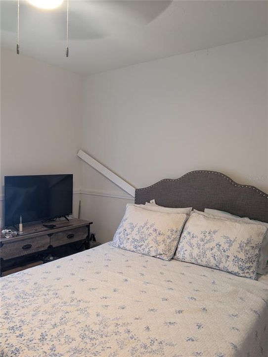 For Sale: $315,000 (3 beds, 2 baths, 1971 Square Feet)