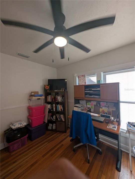 For Sale: $315,000 (3 beds, 2 baths, 1971 Square Feet)