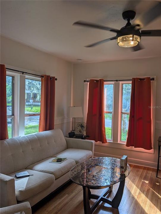 For Sale: $315,000 (3 beds, 2 baths, 1971 Square Feet)