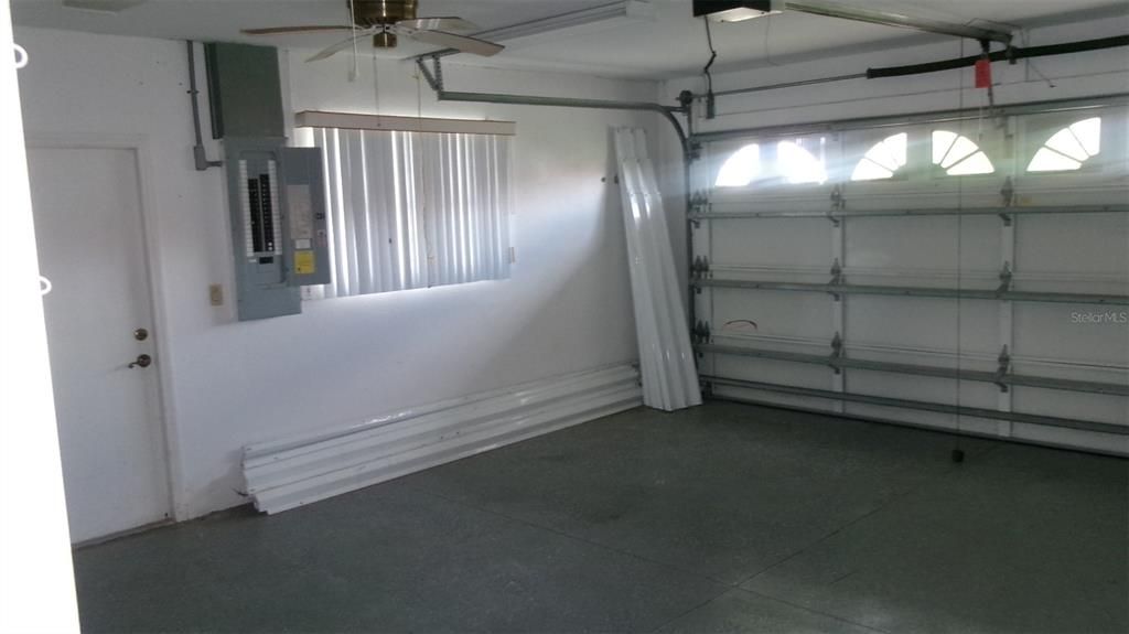 En Venta: $270,000 (3 camas, 2 baños, 1736 Pies cuadrados)